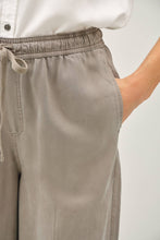 Load image into Gallery viewer, Tencel Wide Leg Pants