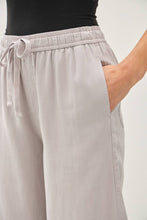 Load image into Gallery viewer, Tencel Wide Leg Pants