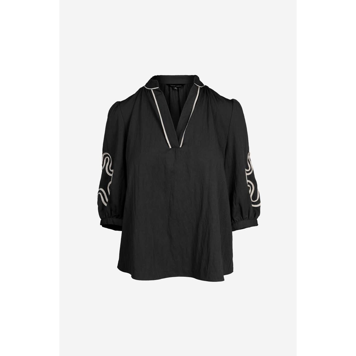 3/4 Sleeve Abstract Applique Top