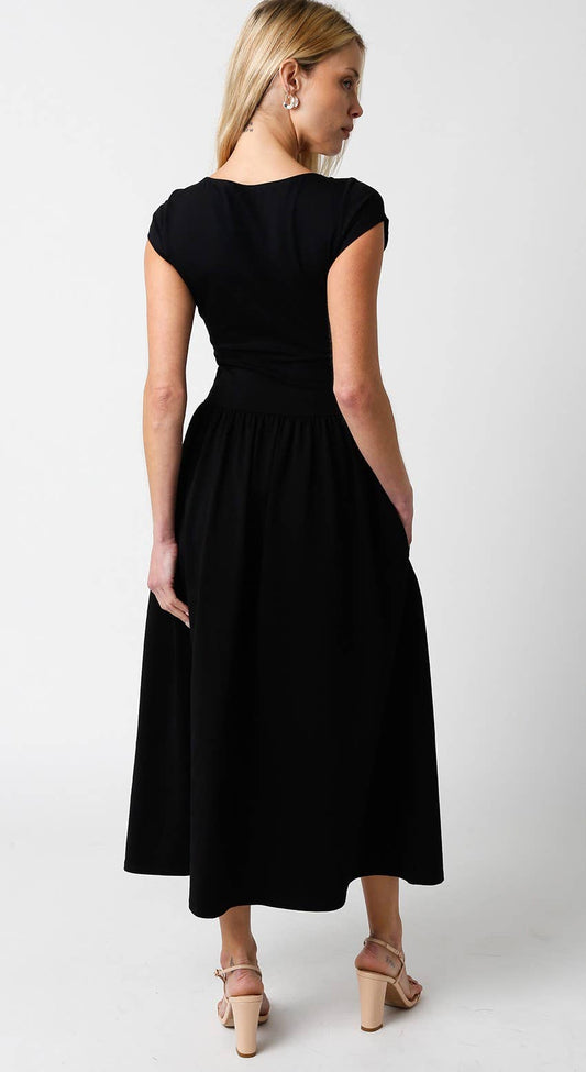 Scoop Neck Short Sleeve Midi Dress