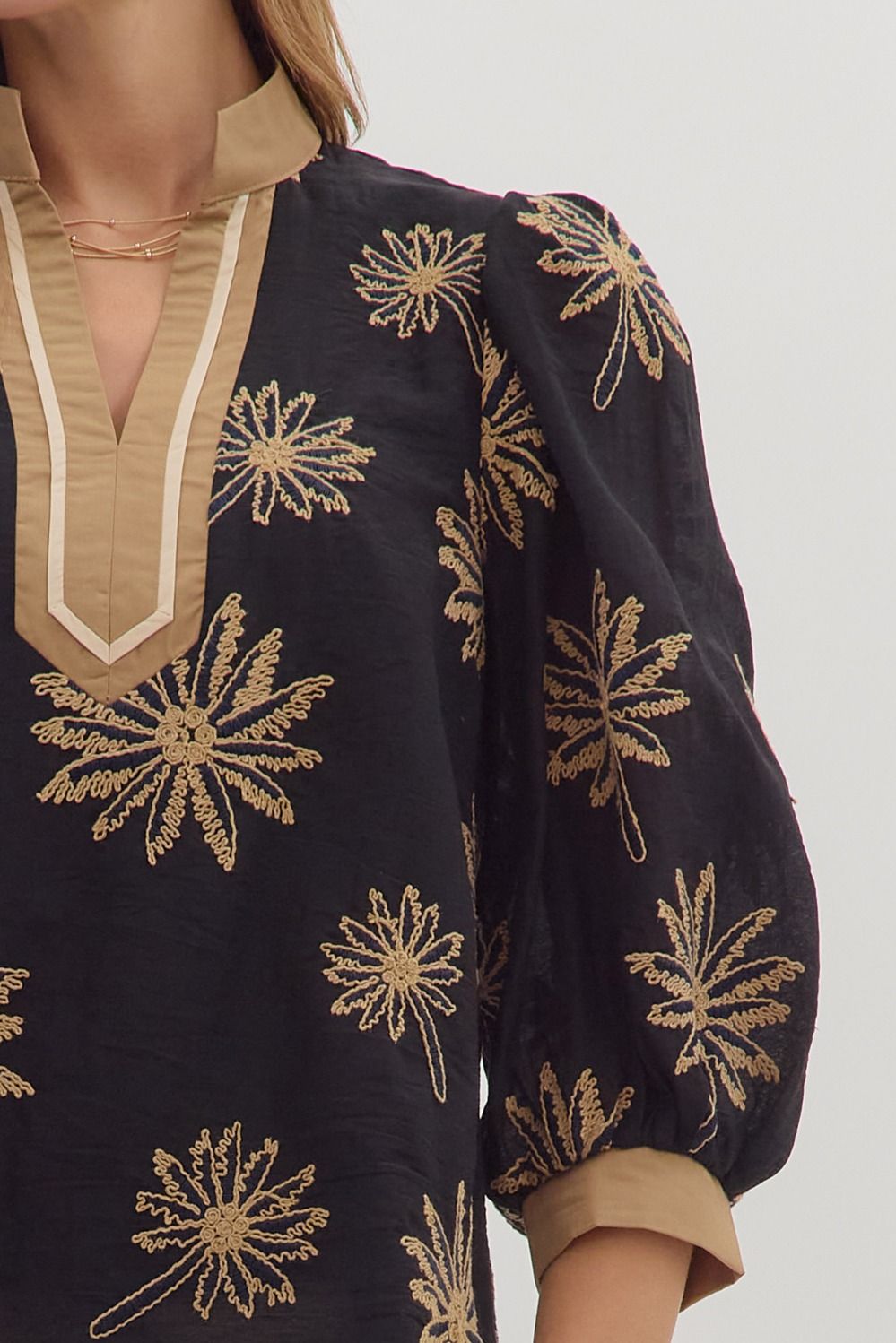 Botanical Embroidery Puff Sleeve Top