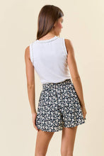 Load image into Gallery viewer, Floral Drawstring Wide Leg Shorts