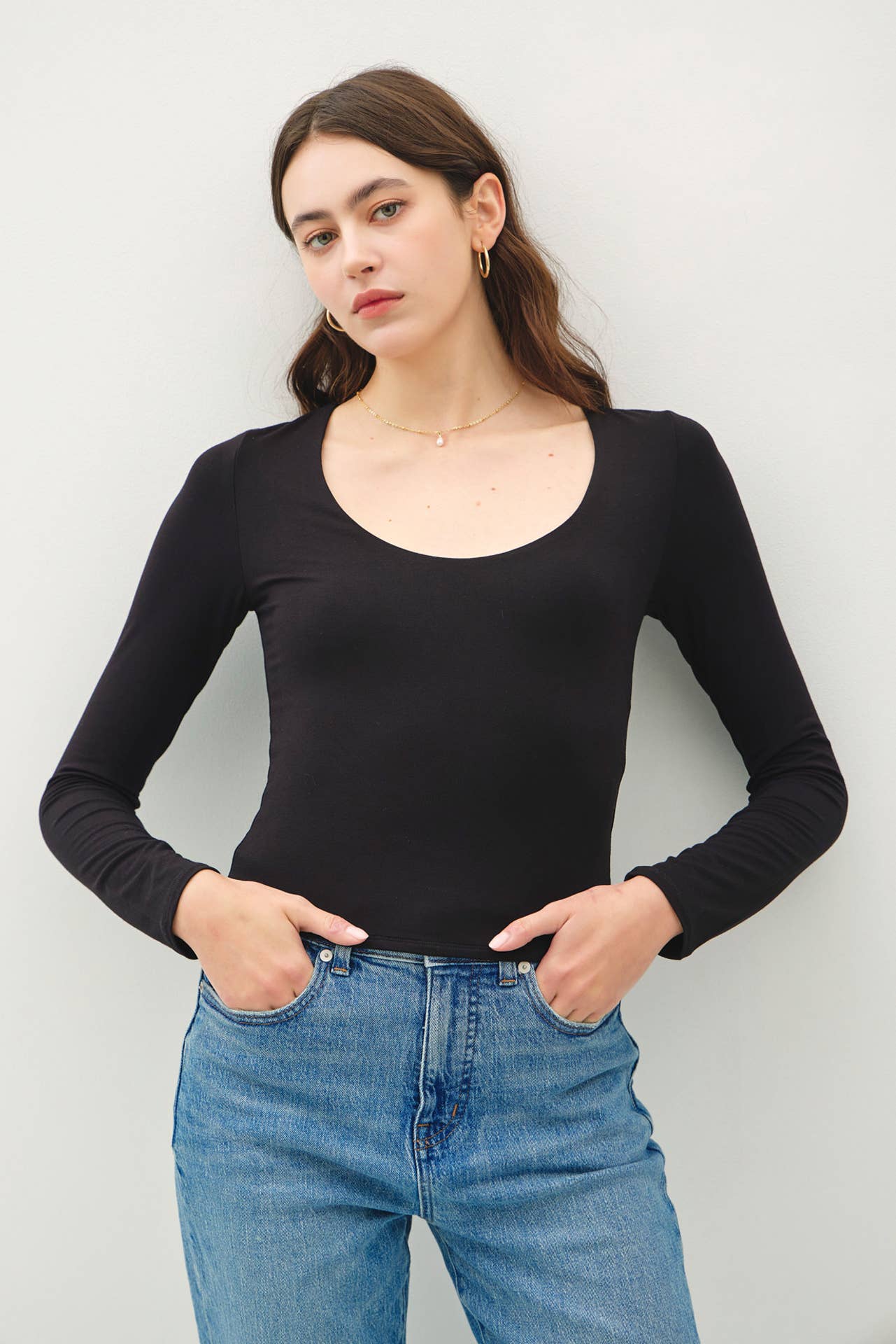 Fitted Basic Scoop Neck Long Sleeve Top