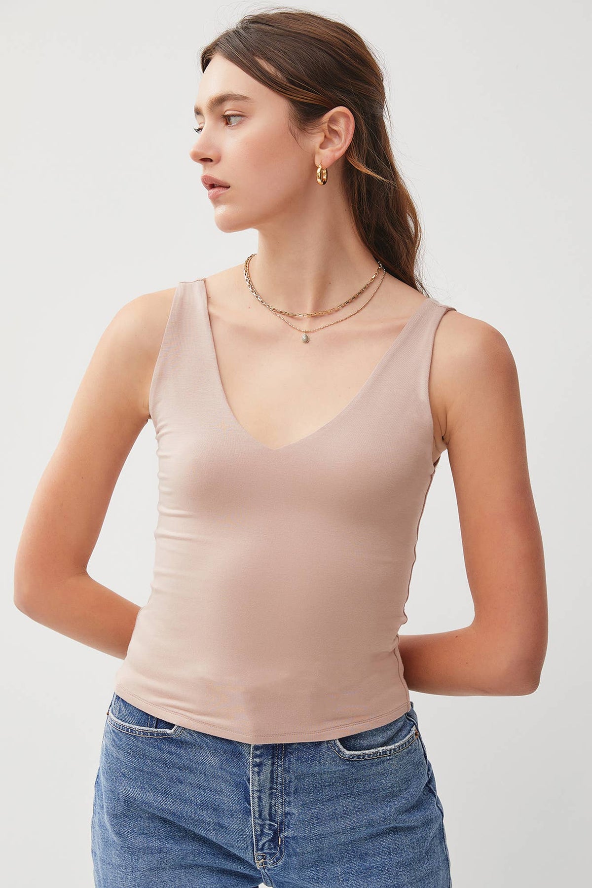 Basic Front & Back V-Neck Tank
