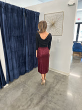 Load image into Gallery viewer, Sequin Midi Skirt
