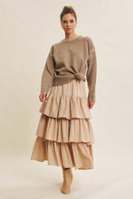 Load image into Gallery viewer, Exposed Contrast Seam Sweater
