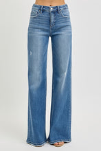Load image into Gallery viewer, TC High Rise Wide Leg Jeans

