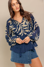 Load image into Gallery viewer, Textured Burnout Tassel Front Top
