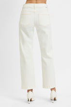 Load image into Gallery viewer, TC Mid Rise Ankle Straight Jeans
