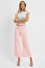 Load image into Gallery viewer, Mid Rise TC Crop Wide Leg Jeans
