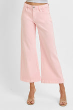 Load image into Gallery viewer, Mid Rise TC Crop Wide Leg Jeans
