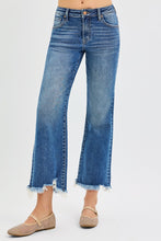 Load image into Gallery viewer, Mid Rise Crop Straight Jeans
