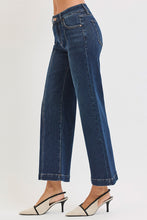 Load image into Gallery viewer, Mid Rise Crop Front Seam Wide Jeans
