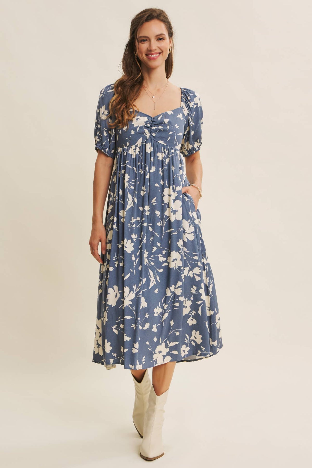 Flowy Sweetheart Neck Midi Dress