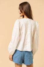 Load image into Gallery viewer, Puff Sleeve Pleated Long Sleeve Top
