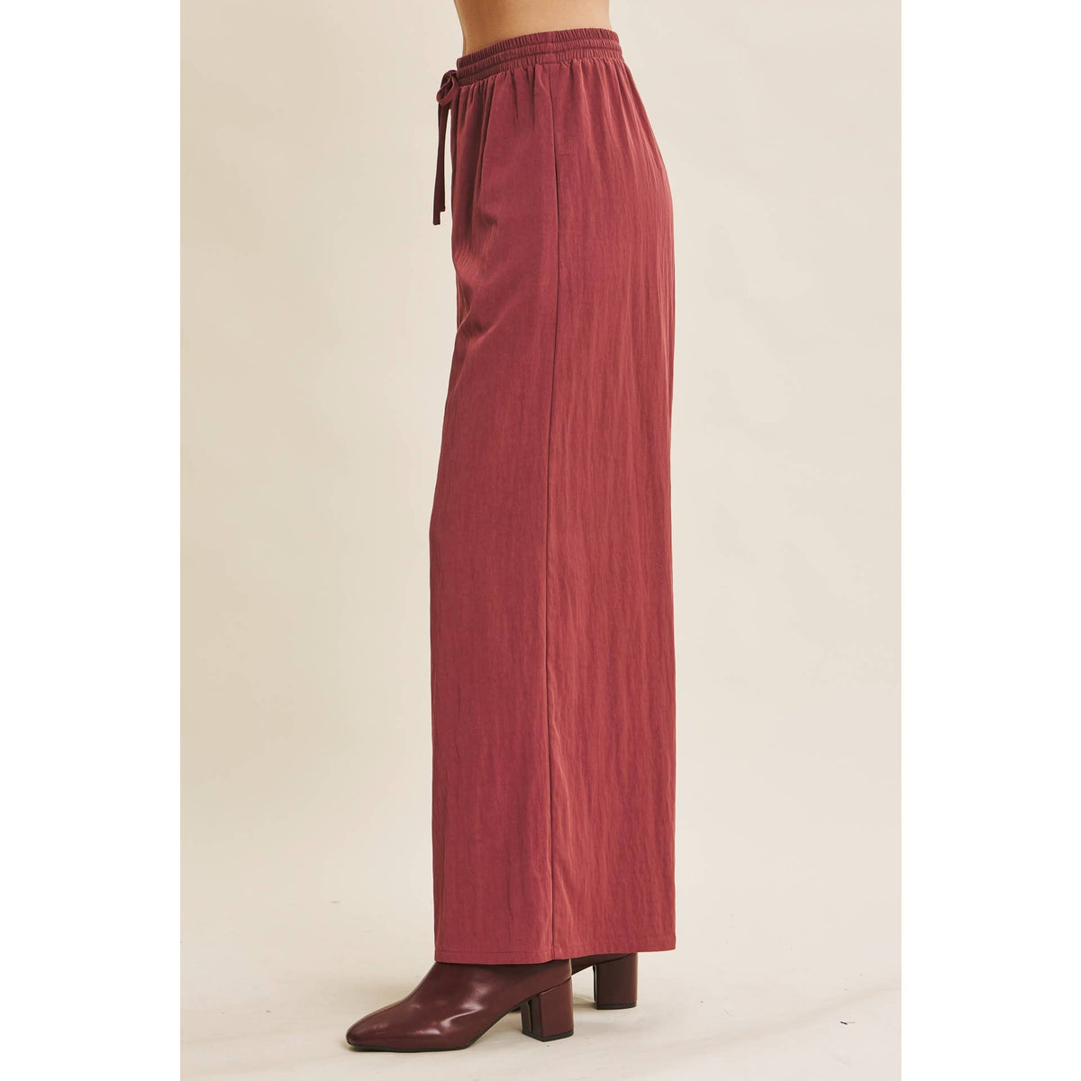 Relaxed Wide Leg Pants