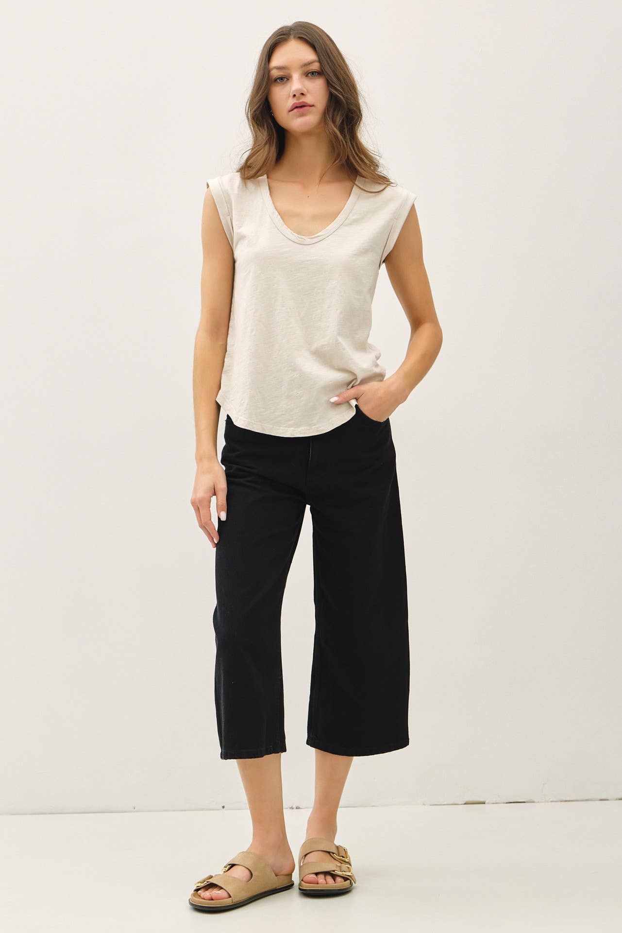 Scoop Neck Folded Sleeve Slub Knit Top