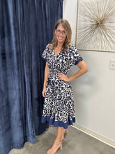 Load image into Gallery viewer, Contrast Trim Ruffled Print Midi Dress
