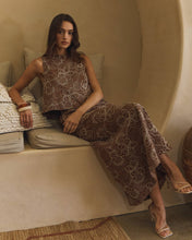 Load image into Gallery viewer, Floral Embroidered Sleeveless Top
