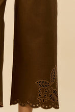 Load image into Gallery viewer, Scalloped Embroidered Denim Pants
