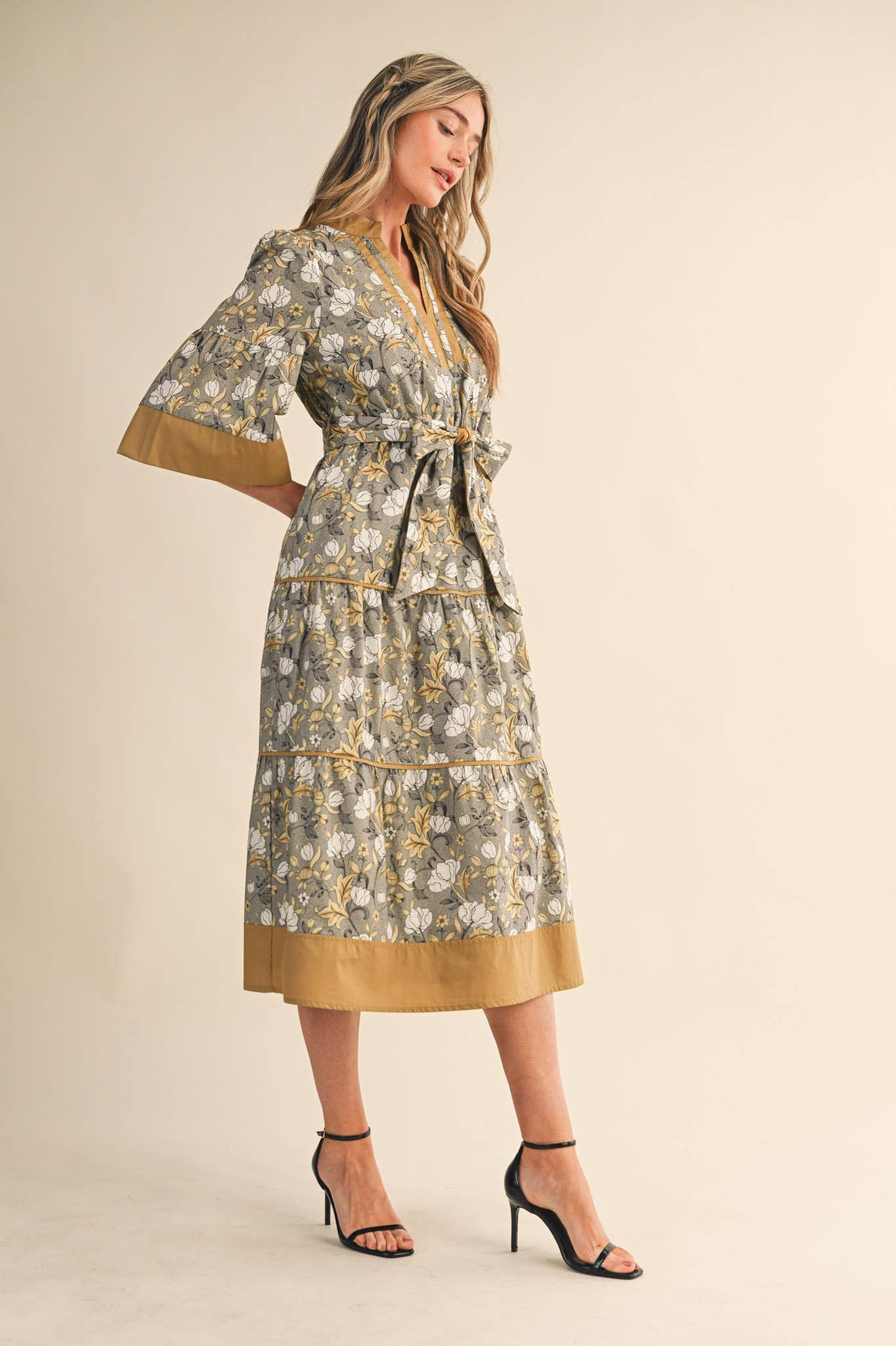 Rental- Floral Belted Contrast Trim Midi Dress