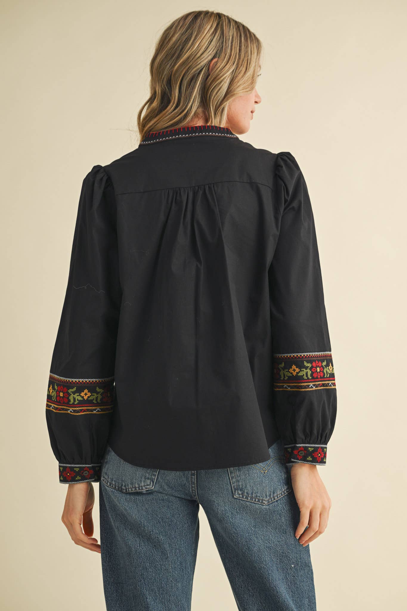 Rental- Cross Stitch Embroidered Puff Sleeve Top