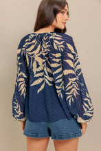 Load image into Gallery viewer, Textured Burnout Tassel Front Top
