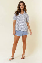 Load image into Gallery viewer, Jacquard Dot Print Short Sleeve Top
