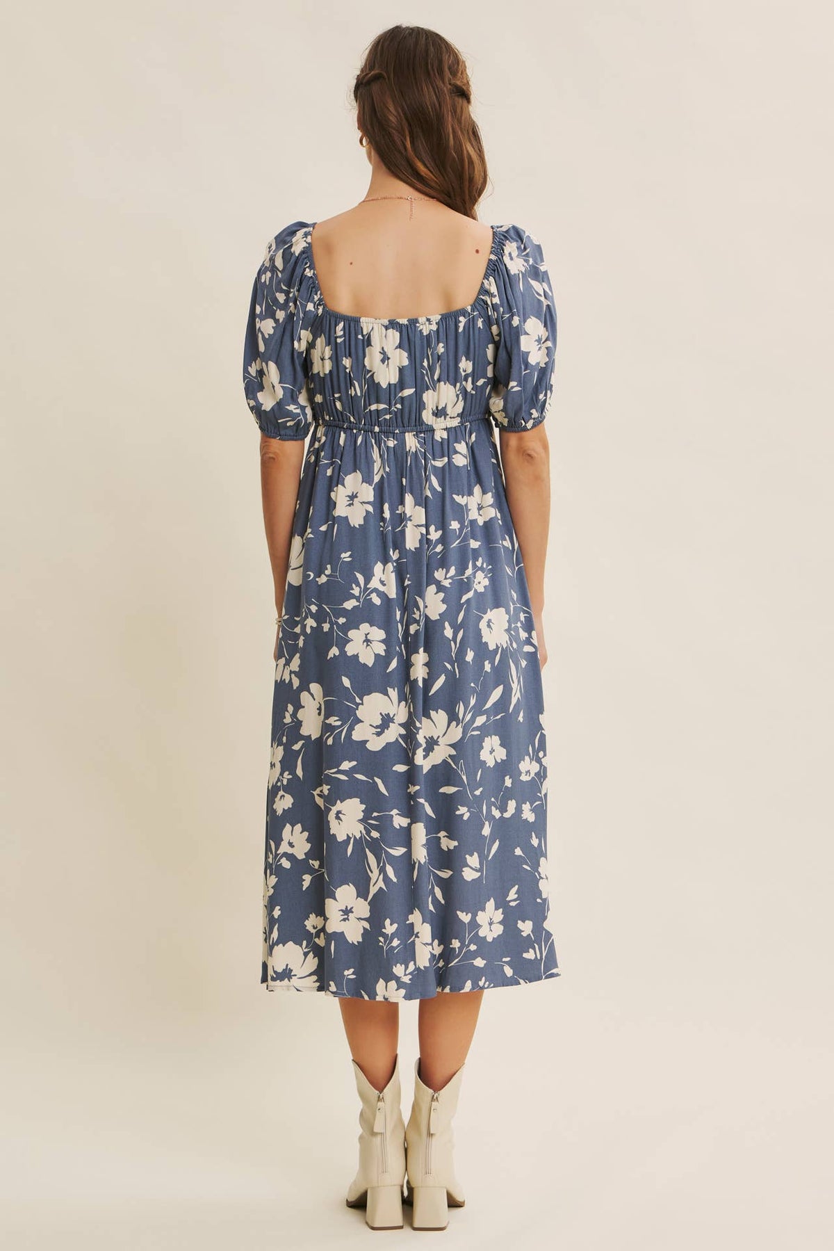Flowy Sweetheart Neck Midi Dress