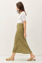Load image into Gallery viewer, Floral Print Midi Skirt
