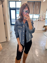 Load image into Gallery viewer, Fitted Denim Jacket
