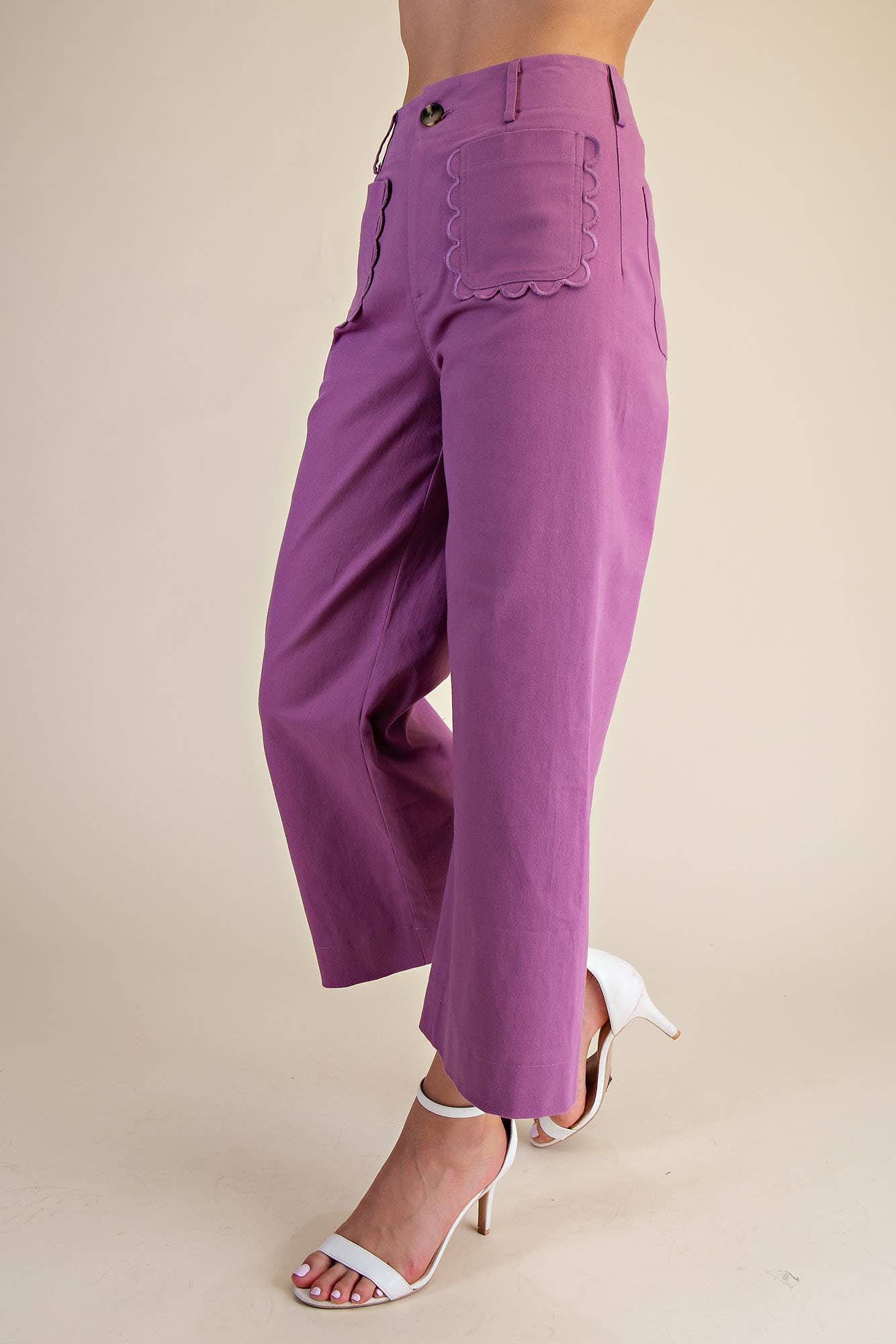 Cropped Wide-Leg Scallop Pocket Detail Pants
