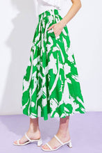 Load image into Gallery viewer, Printed Full Volume Midi Skirt
