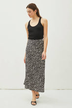 Load image into Gallery viewer, Floral Print Midi Skirt
