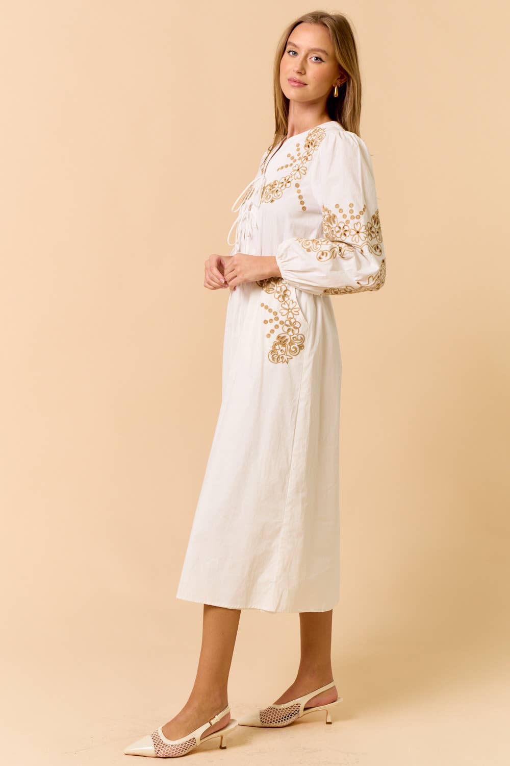 Embroidered Puff Sleeve Front Tie Midi Dress