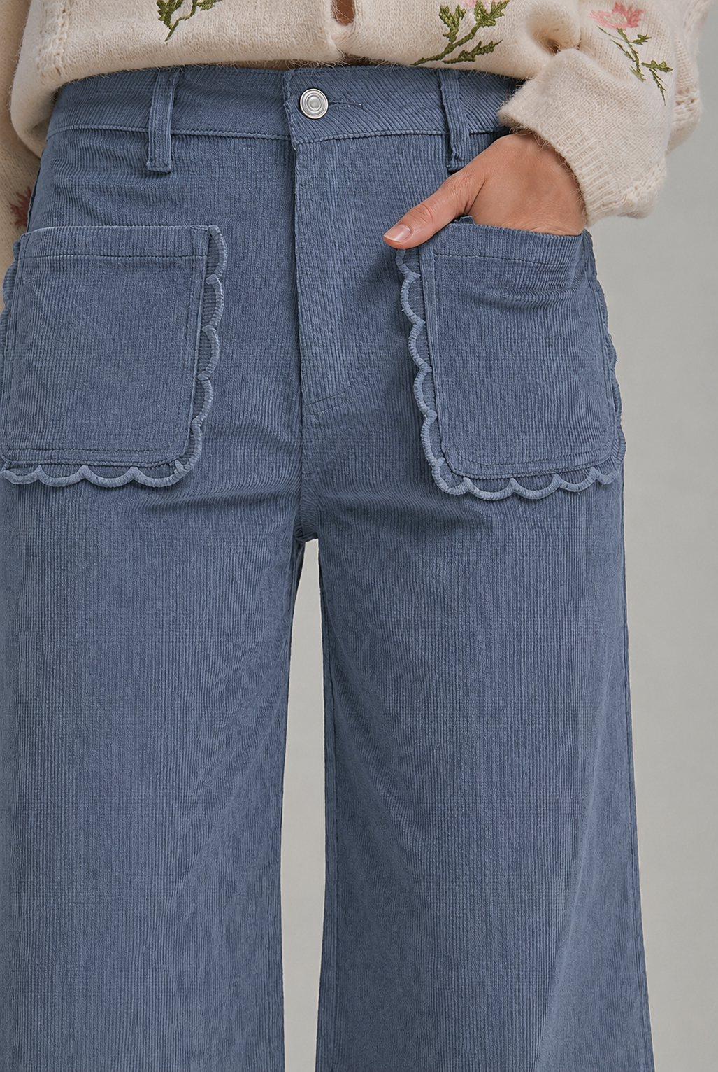 Scalloped Patch Pocket Corduroy Pants