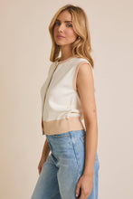 Load image into Gallery viewer, Button Up Sleeveless Knit Top
