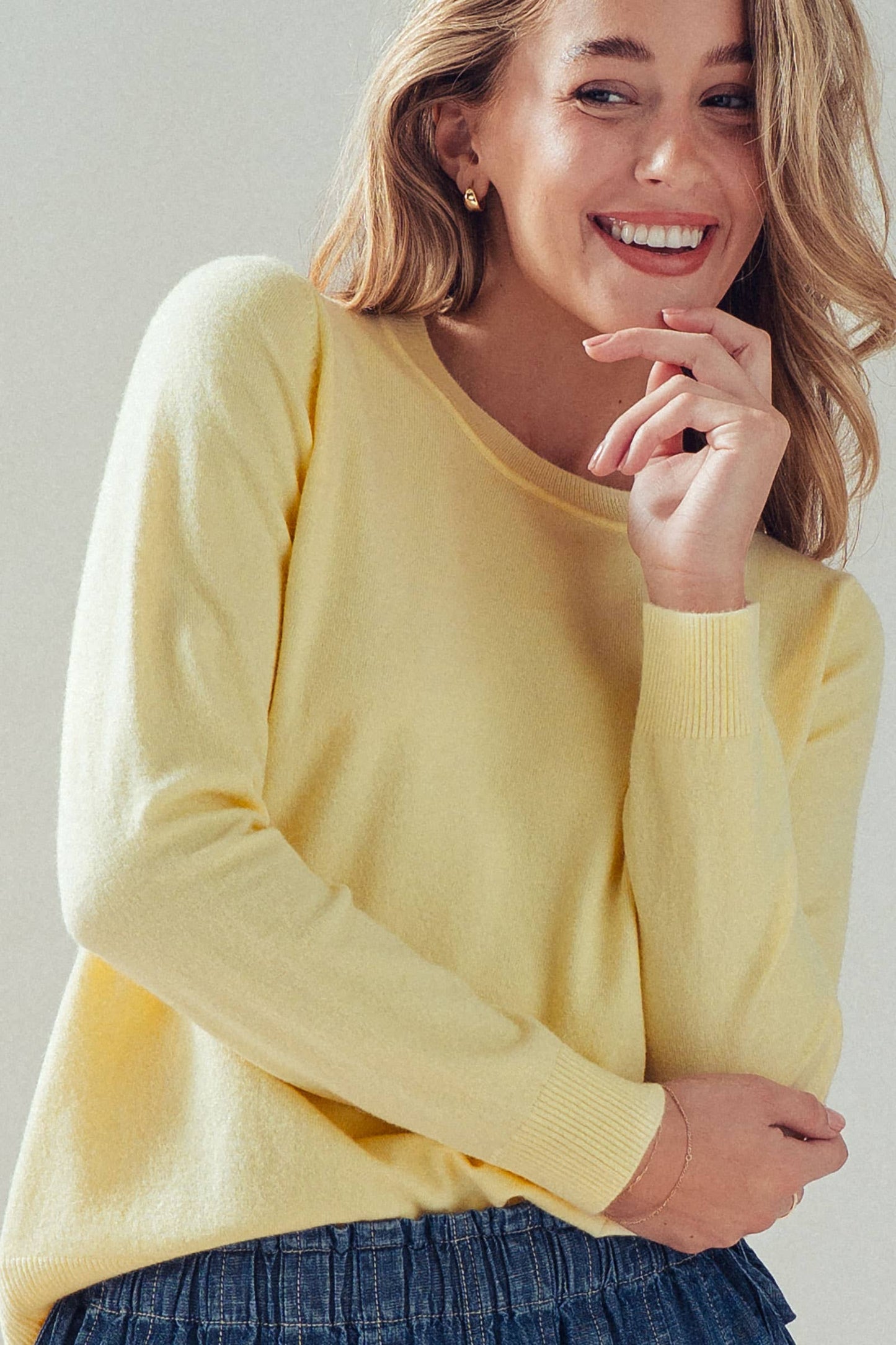 Soft Viscose Blend Crewneck Knit Top