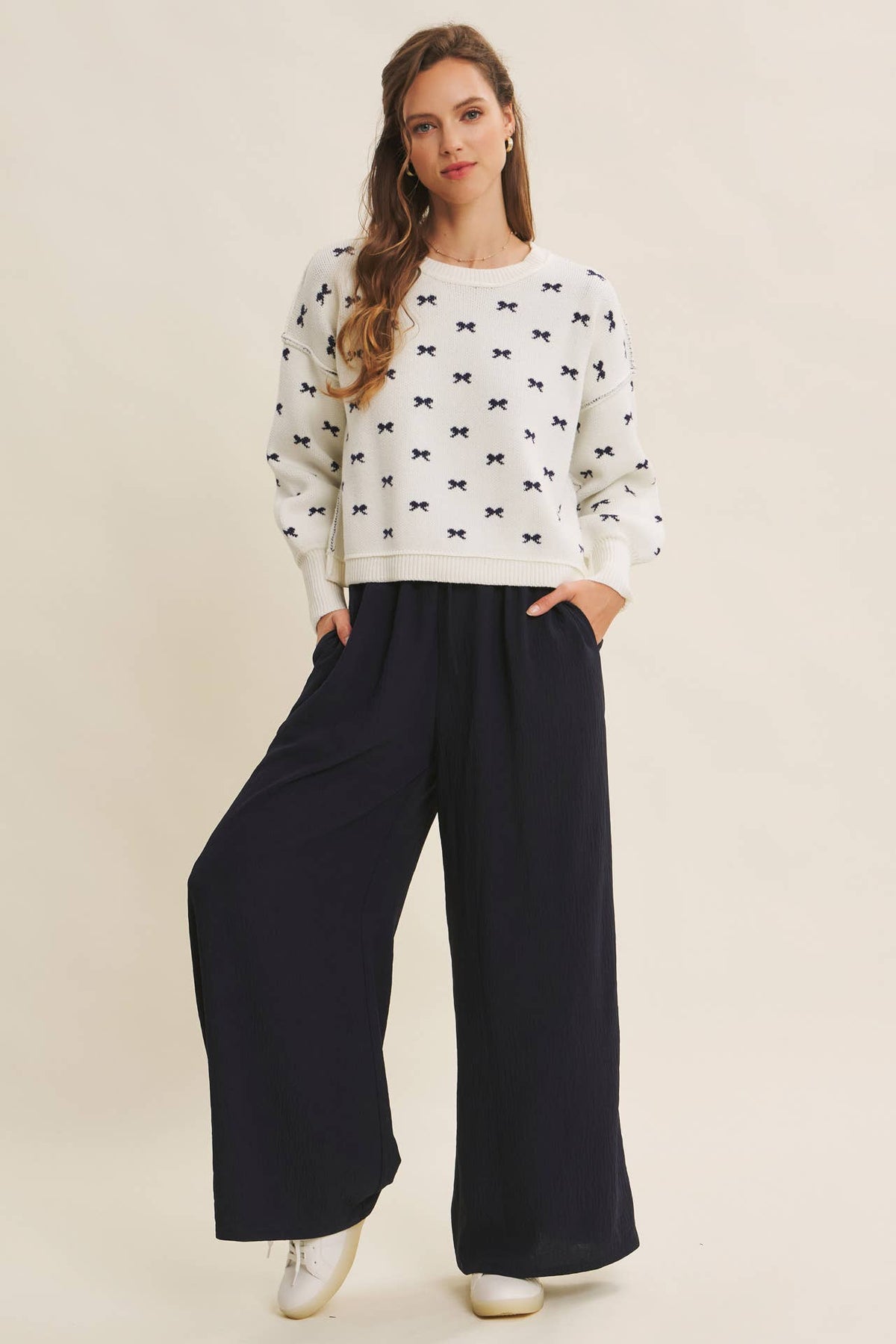Bow Pattern Balloon Sleeve Sweater
