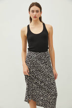 Load image into Gallery viewer, Floral Print Midi Skirt
