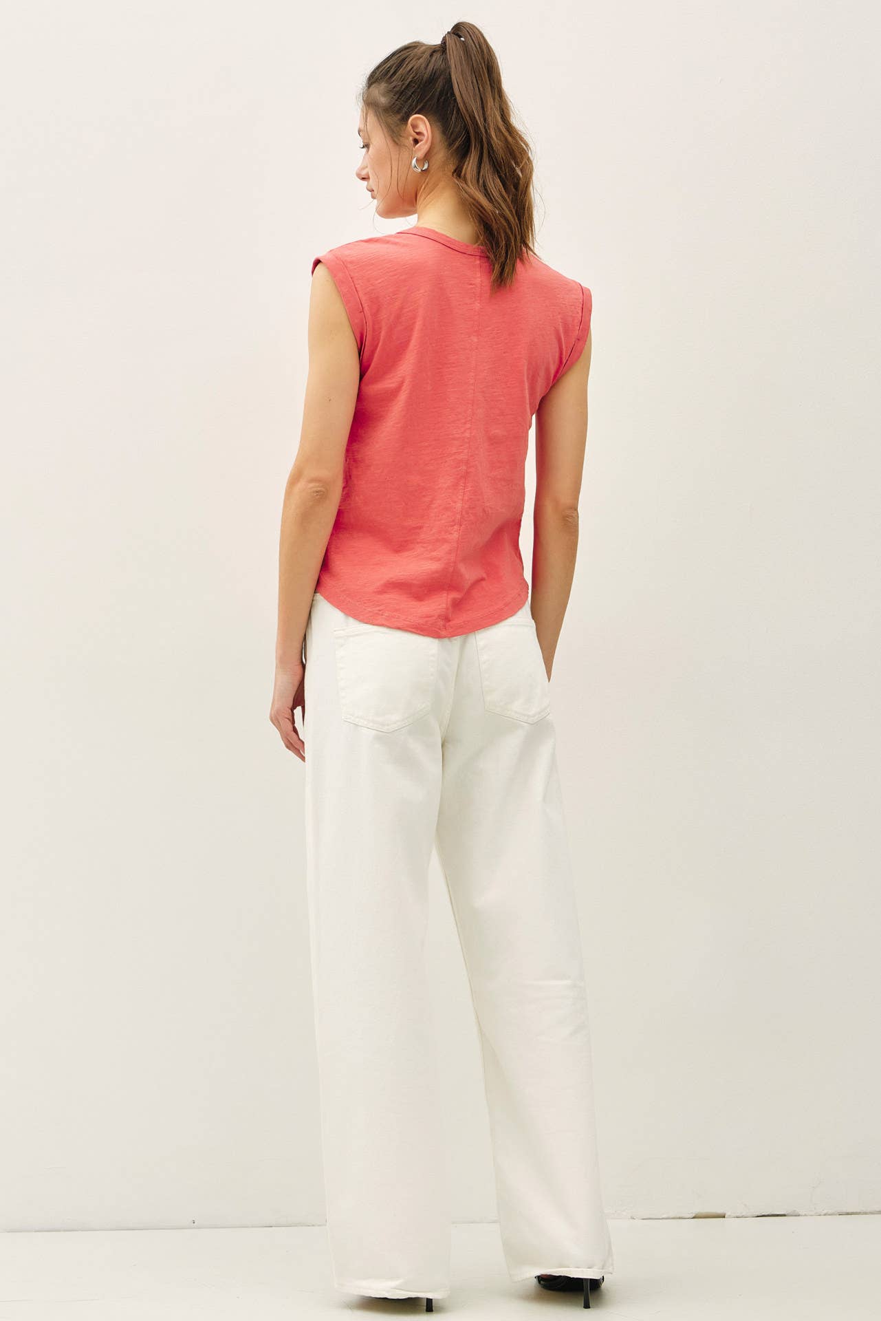 Scoop Neck Folded Sleeve Slub Knit Top