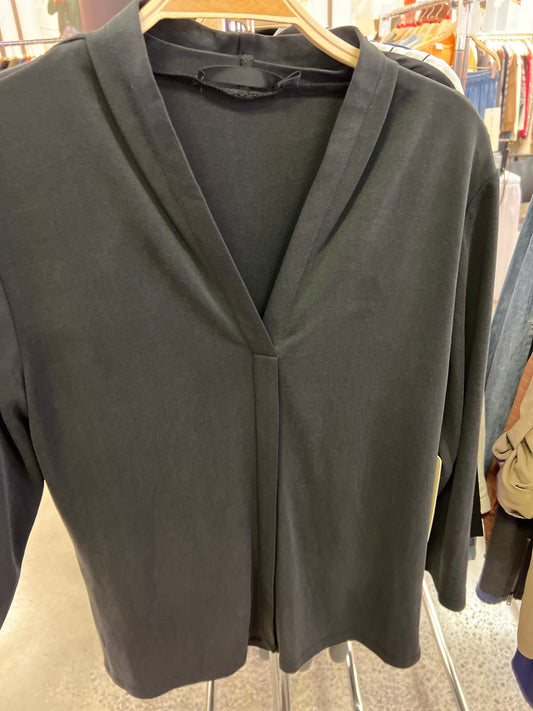 Front Pleat 3/4 Sleeve Top